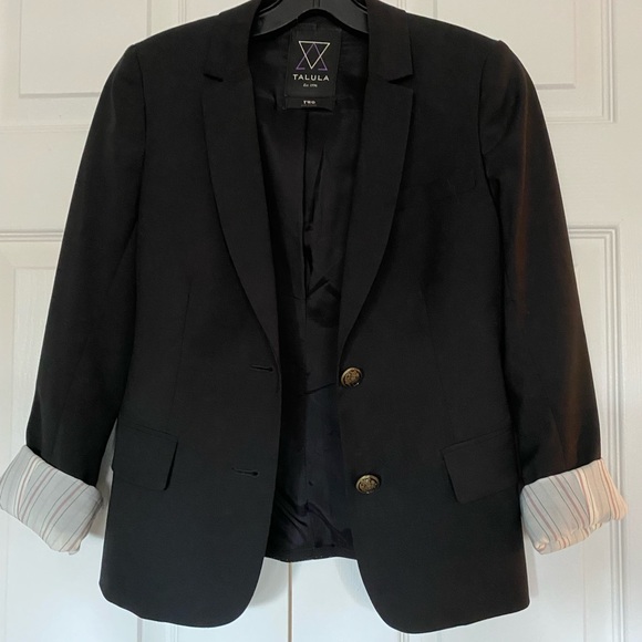 Aritzia Talula Blazer sz2 - Picture 1 of 3